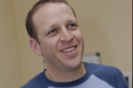 Украинский Медиа Холдинг и Петр Порошенко подтвердили покупку КП Медиа