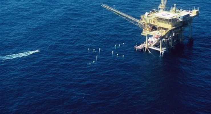 Азаров пообещал России Черноморский шельф