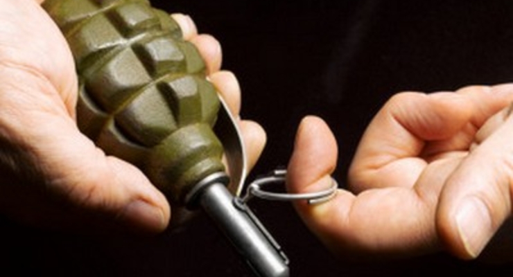 В столичный обменник бросили гранату