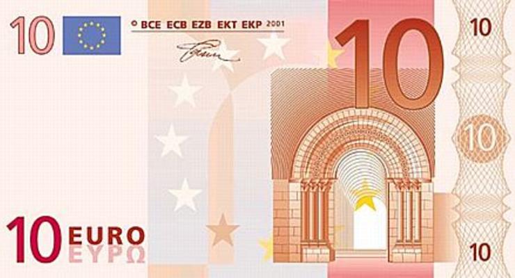 Евро немного подешевел в Украине