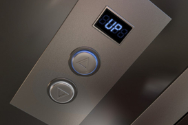 В Украине нужно заменить половину лифтов