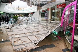 После обвала крыши открылся ТРЦ SkyMall