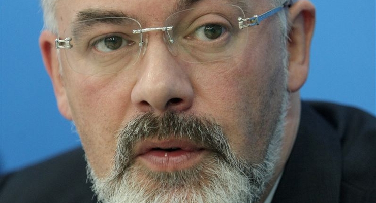 Томенко: Янукович не уволит Табачника