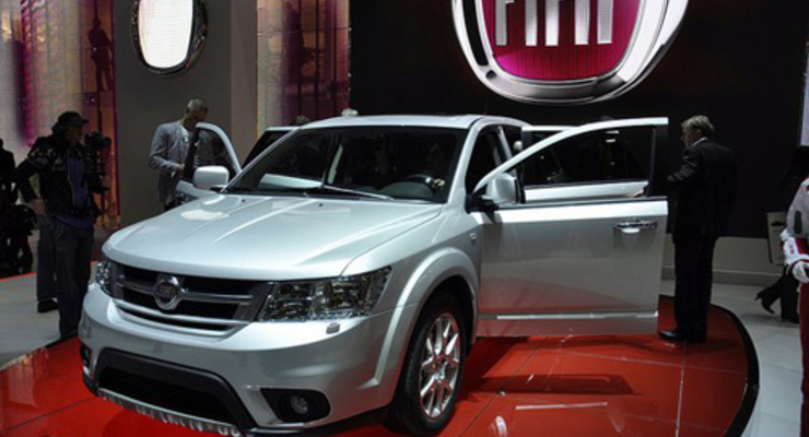 Fiat представил в Женеве минивэн Freemont