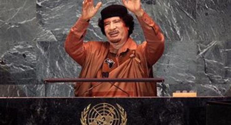 Швейцария замораживает счета Каддафи