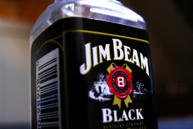 Виски Jim Beam прорекламировал актер Ульям Дефо (видео)