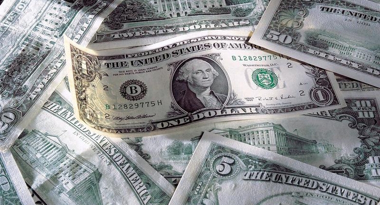 Отрицательное сальдо внешнеторгового баланса выросло на 137%