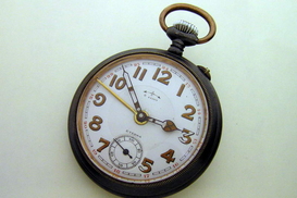 Медведев отменил переход на зимнее время для россиян