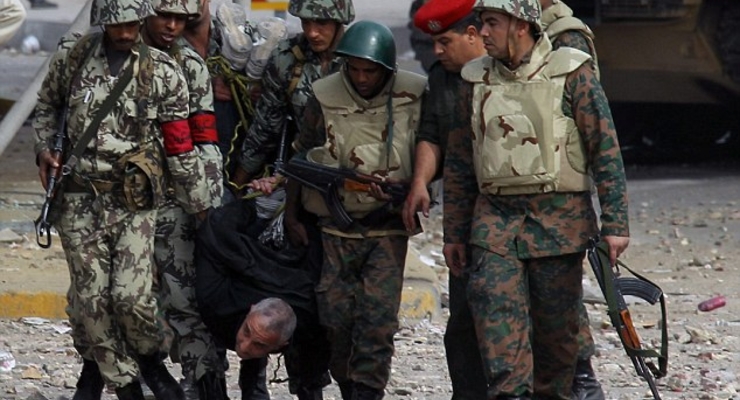 В Египте продолжаются уличные протесты: Мубарака подталкивают к отставке