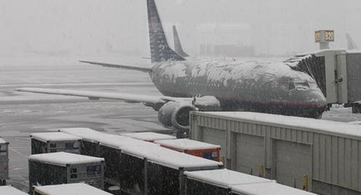 В США из-за непогоды отменены тысячи авиарейсов