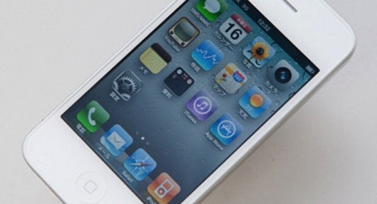Стало известно о неполадках в белом iPhone 4