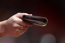77% украинцев живут без долгов