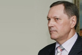 Бывший главный налоговик теперь работает у Азарова