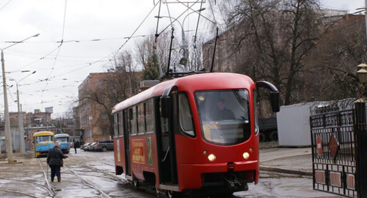 В Харькове бастуют водители трамваев и троллейбусов