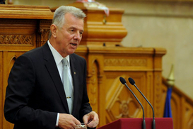 Сегодня в Украину приедет президент Венгрии