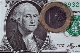 Курс евро держится ниже 1,33 доллара