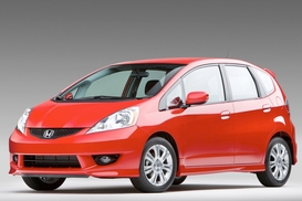 Honda отзывает 1,35 млн малолитражек Fit