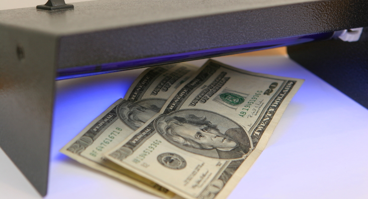 Украинцы скупили за три месяца валюты на 5 млрд долларов