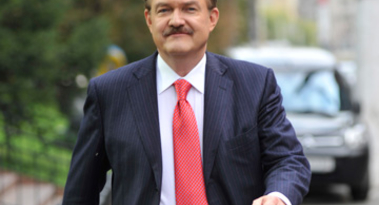 Киселев заявил, что Фирташ не контролирует телеканал Интер