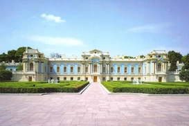 Янукович не будет жить в Мариинском дворце