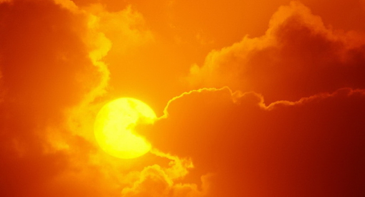 Жительница Испании оформила Солнце в свою собственность