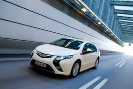 Стала известна цена за автомобиль Opel Ampera