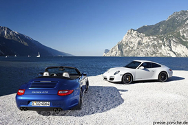 Porsche покажет три новых автомобиля