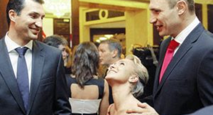 Братья Кличко заработали на аукционе 880 тысяч евро