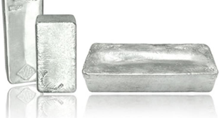 Инвесторы активно скупают серебро