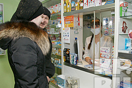 Азаров пообещал, что лекарства от гриппа не подорожают