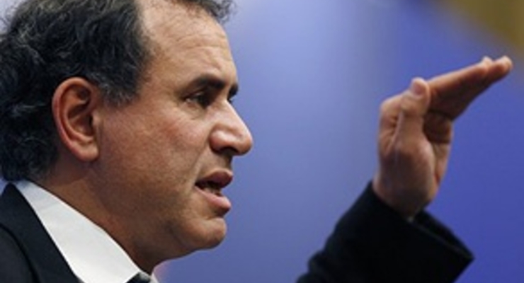 Рубини посоветовал Украине девальвировать гривну