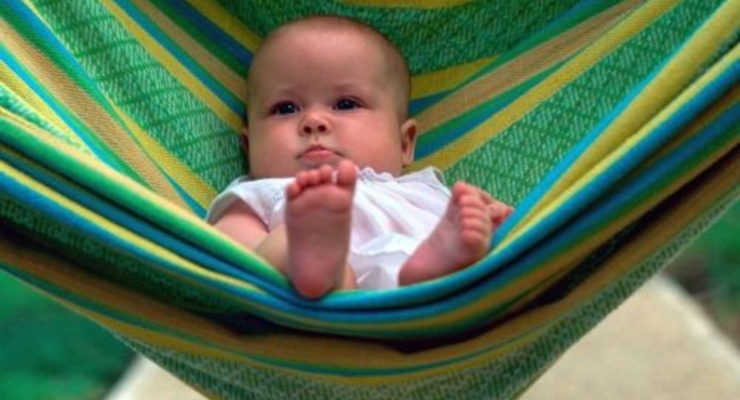 Как будут выплачивать помощь при рождении в 2011?