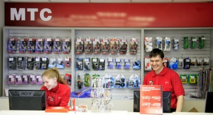 МТС продает дешевые мобильные телефоны под своим брендом