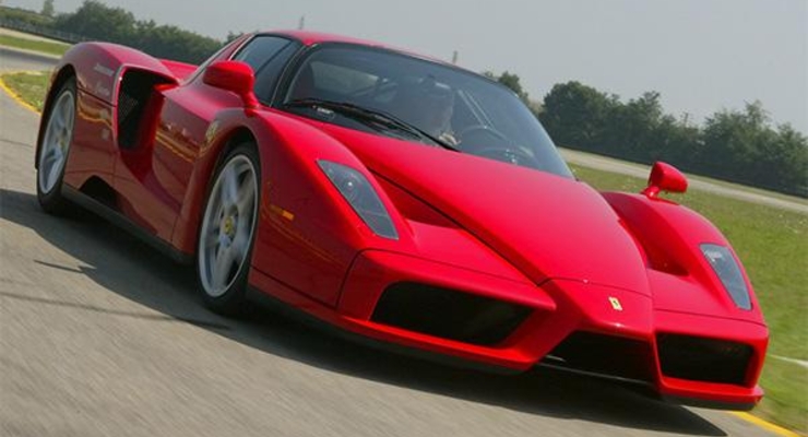 Рекорд скорости побил Ferrari Enzo