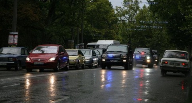 Дело о ДТП при участии кортежа Януковича отложили