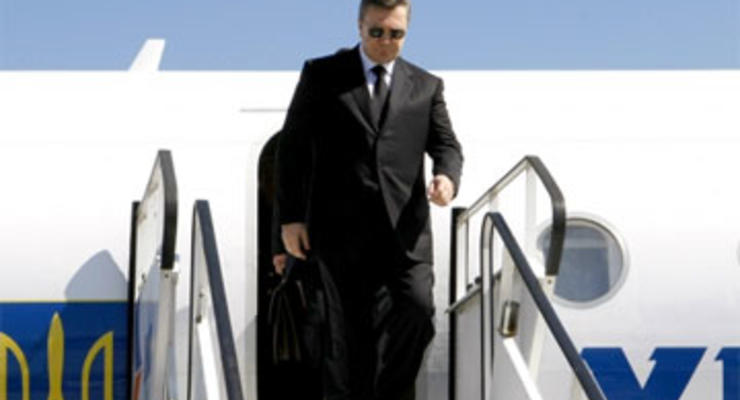 Янукович будет на работу летать