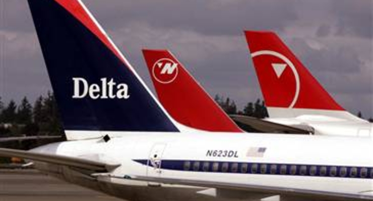 Самолет совершил вынужденную посадку из-за пьяного россиянина