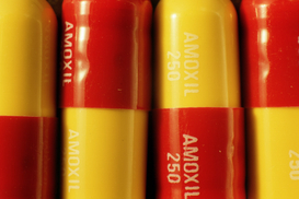 Минздрав требует запретить рекламу лекарств