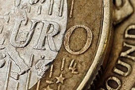 Курс евро опустился ниже отметки в 1,37 долларов