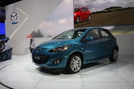 В Париже показали обновленный автомобиль Mazda2.
