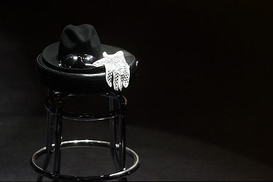 Фанат заплатил за шляпу Майкла Джексона 17,5 тыс евро