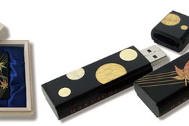 Японцы представили деревянную флешку