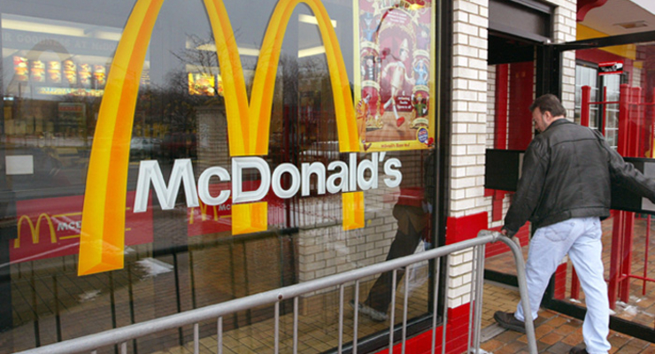 За разбитое лицо женщина смогла отсудить у McDonalds лишь 250 гривен