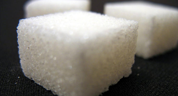 Азаров: Дефицит сахара Украине не грозит
