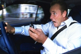 Исследование: В ДТП виноваты в основном мобильные телефоны