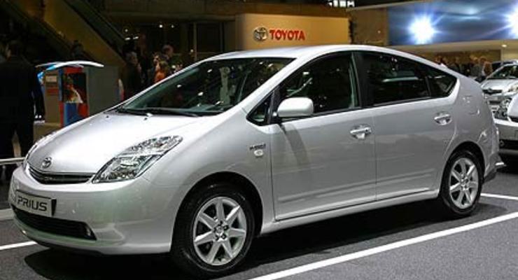 Toyota Prius станет самым дешевым гибридным авто