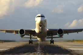 У Boeing-737 при взлете лопнуло лобовое стекло