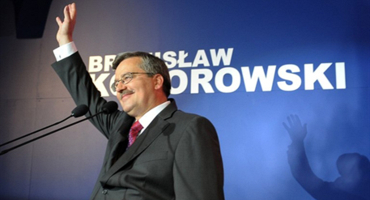 Янукович встретится с Коморовским в Ялте