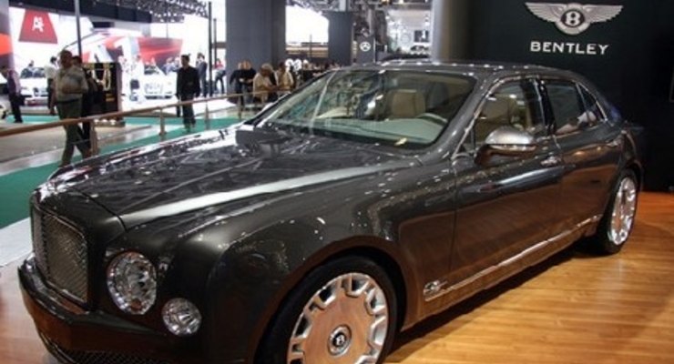 Bentley показал в Москве свою самую дорогую модель