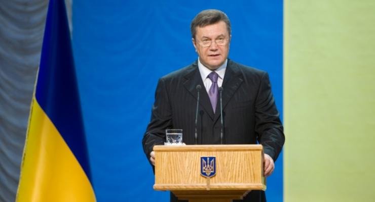 Янукович присвоил трем университетам статус национального
